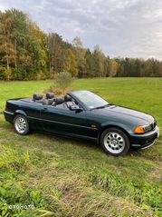 BMW Seria 3 318i Cabrio