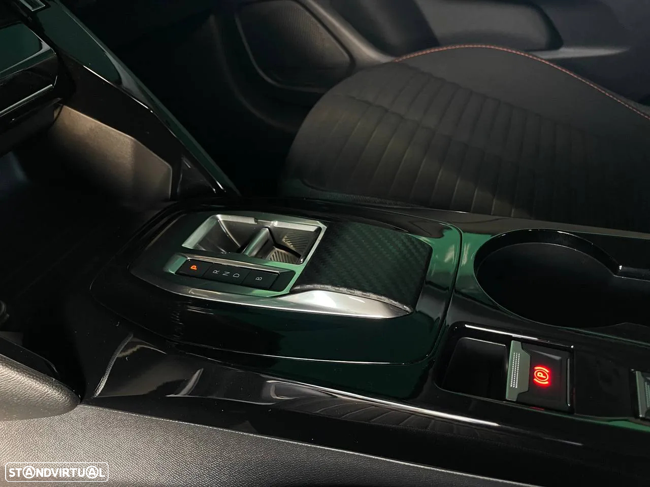 Peugeot e-208 50 kWh Style - 9