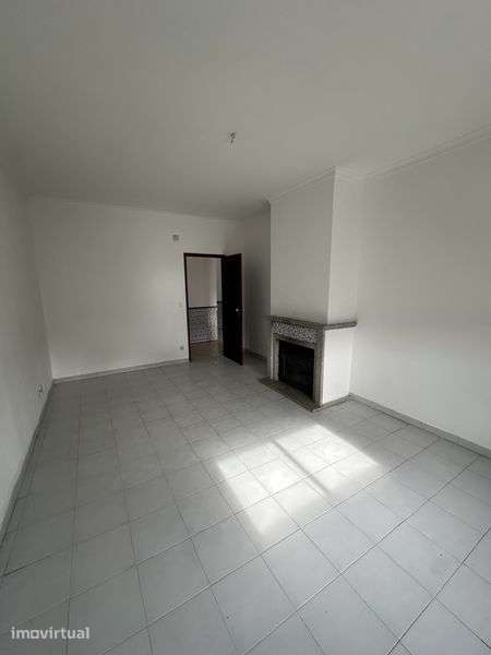 Apartamento T3 Fundão Centro - Grande imagem: 2/10