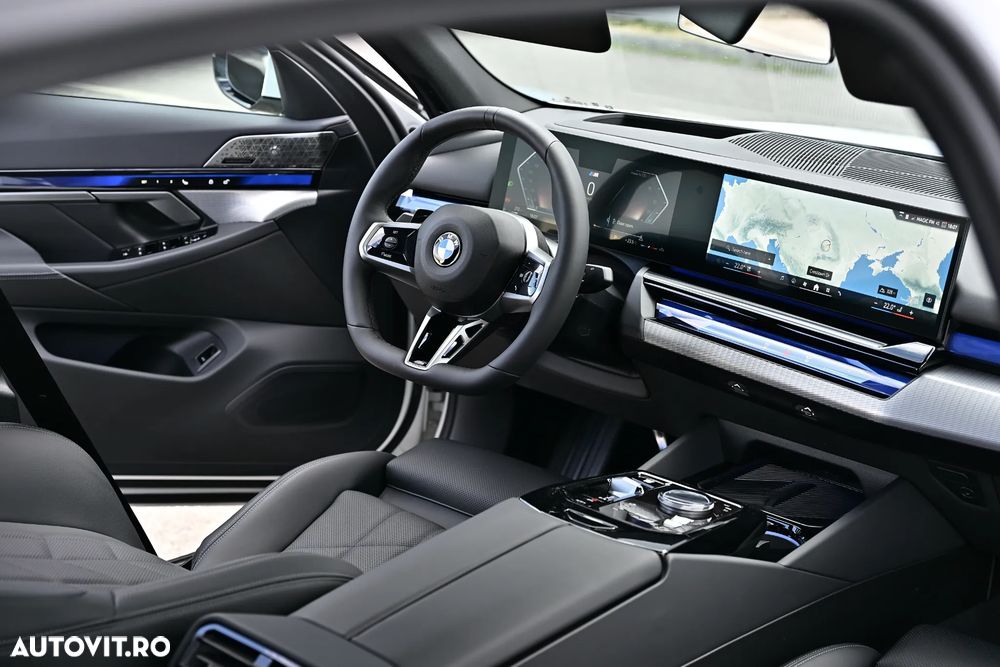 BMW Seria 5 530i xDrive AT - 25