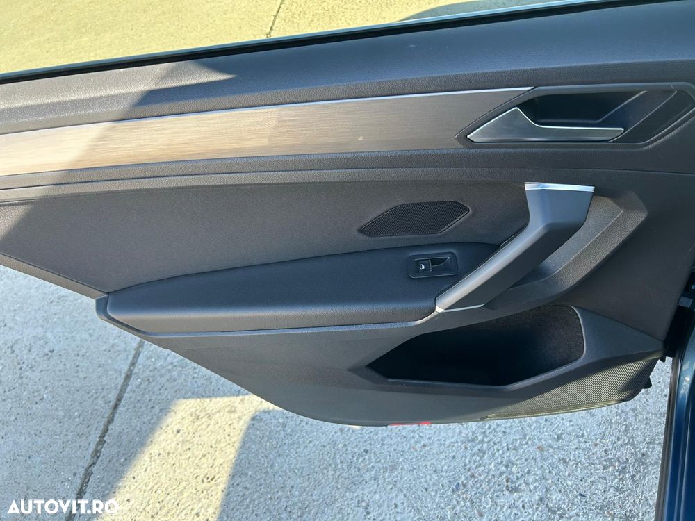 Volkswagen Tiguan - 27