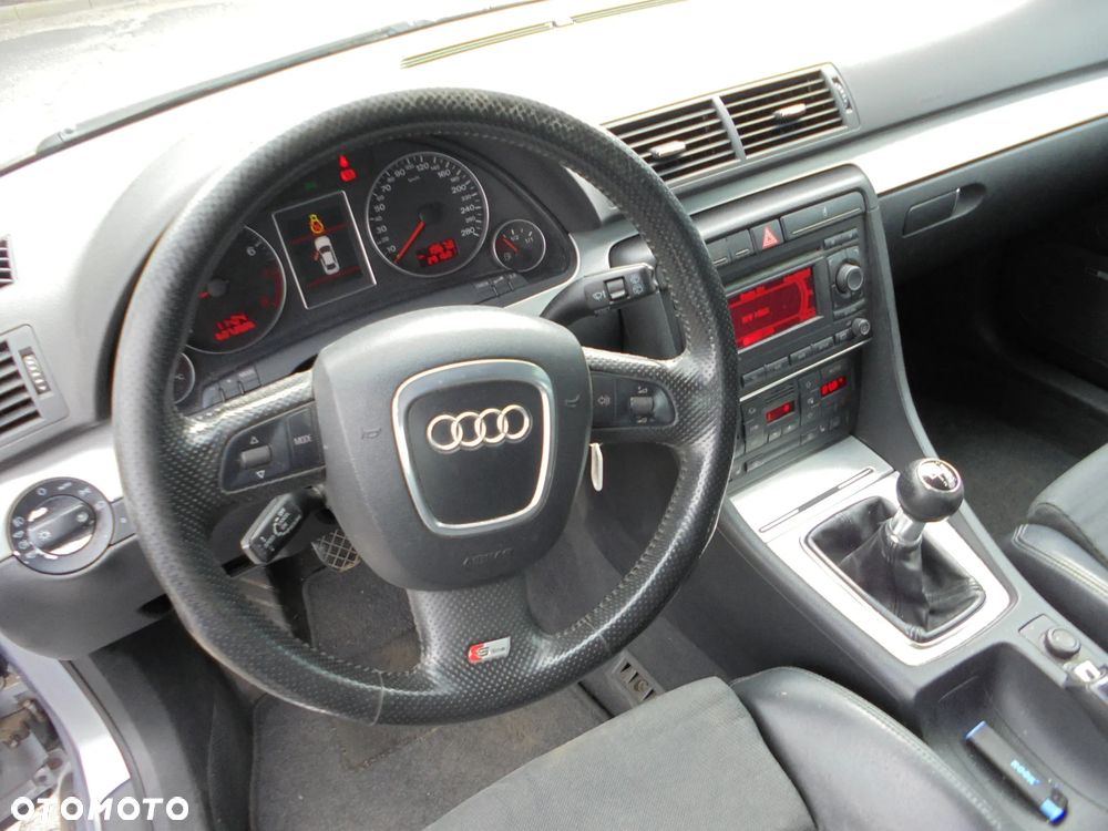 Audi A4 Avant 2.0 T FSI - 8