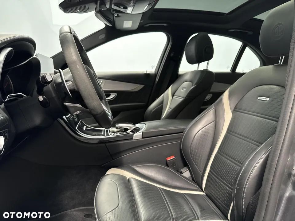 Mercedes-Benz Klasa C 63 S AMG 9G - 13