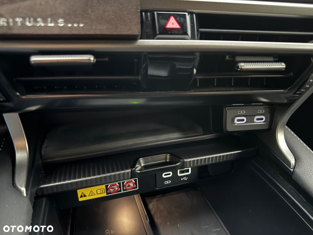 Lexus RX 500h F Sport - 40