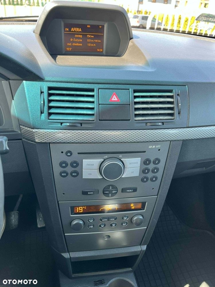 Opel Meriva - 11