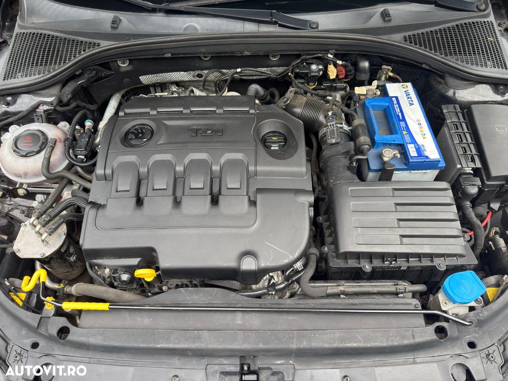 Skoda Octavia 1.6 TDI DSG Ambition - 16