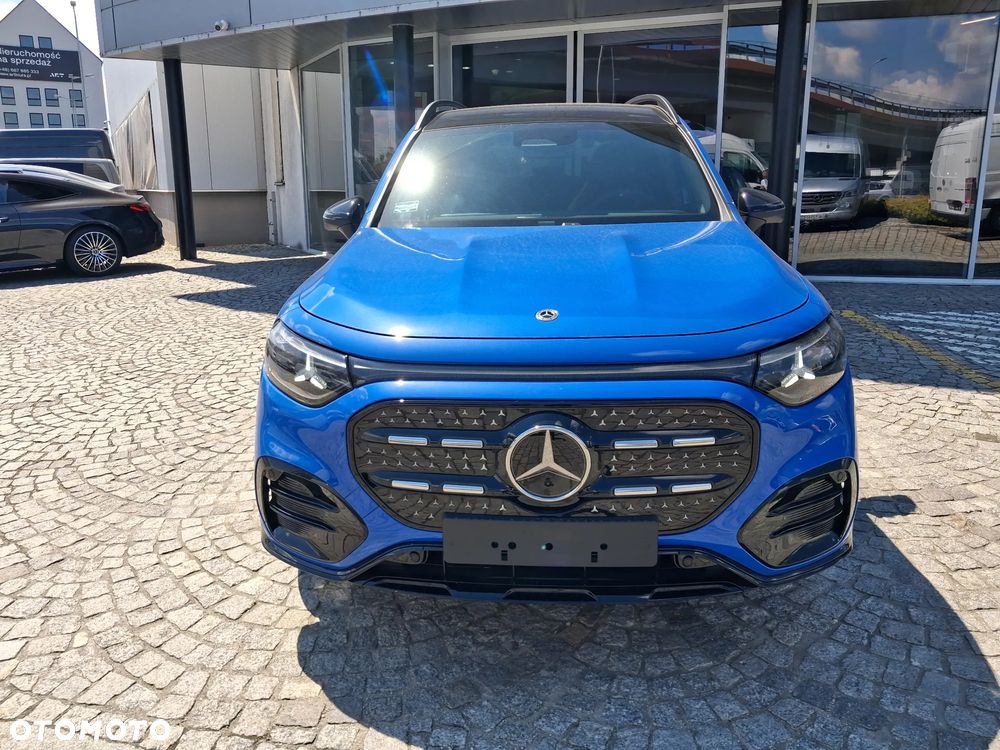 Mercedes-Benz GLB - 2