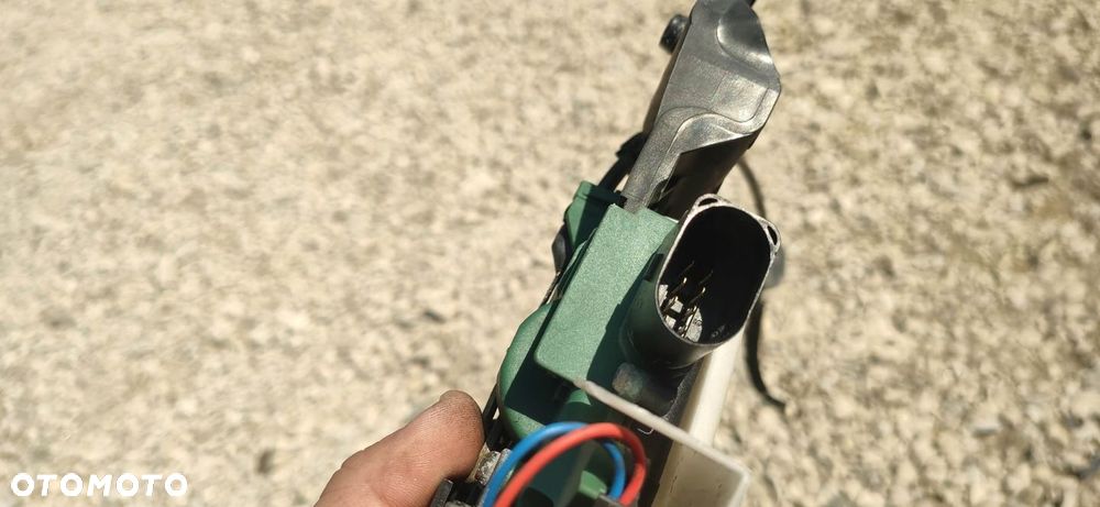 KR ZAMEK DRZWI LEWY PRZÓD VW PASSAT B5 FL 8 PIN - 3