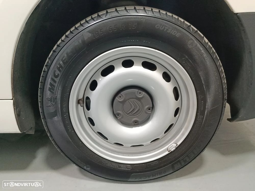 Citroën BERLINGO 1.6 HDI - 17
