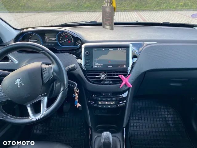 Peugeot 2008 PureTech 110 Stop&Start GT-Line Edition - 9