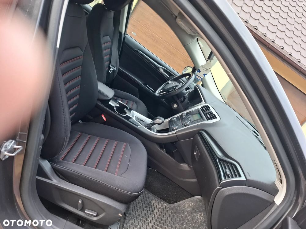 Ford Fusion - 6