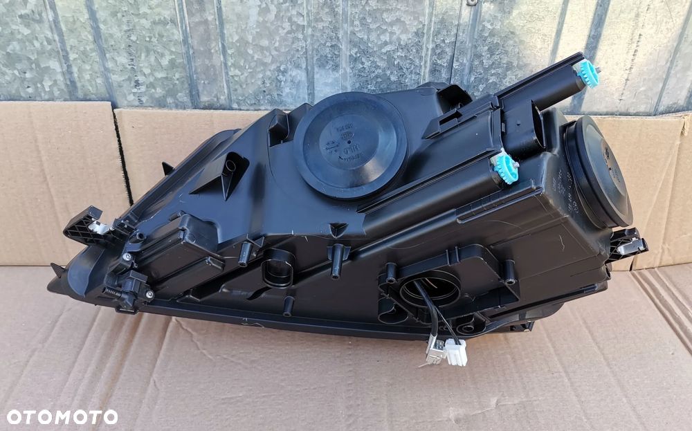 Bi-xenon LED nieskrętny prawy lampa lewa Audi A3 8P Lift 2008- - 3
