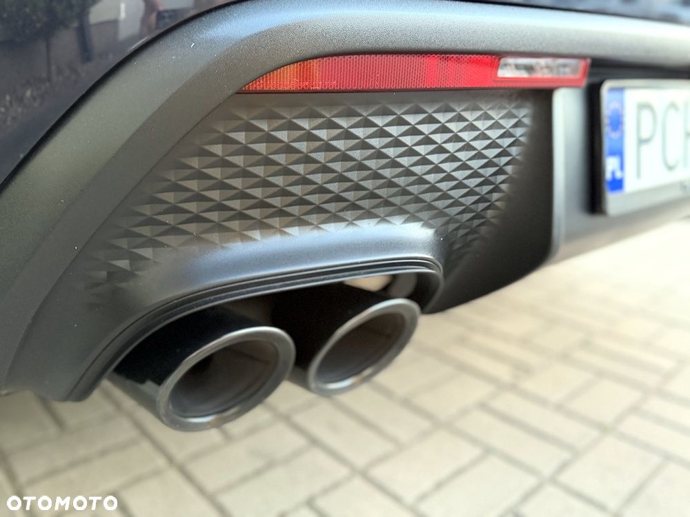 Porsche Macan Standard - 16