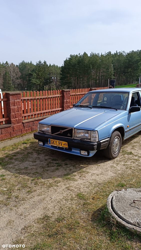 Volvo Seria 700 - 8