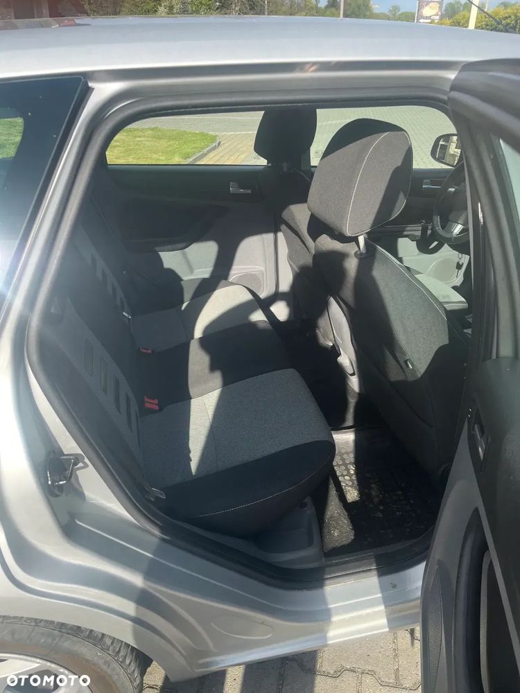 Ford Focus 2.0 TDCi DPF Ghia - 17