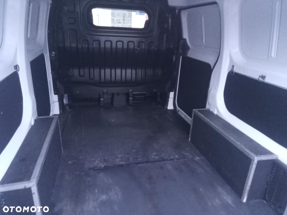Nissan NV200 - 3