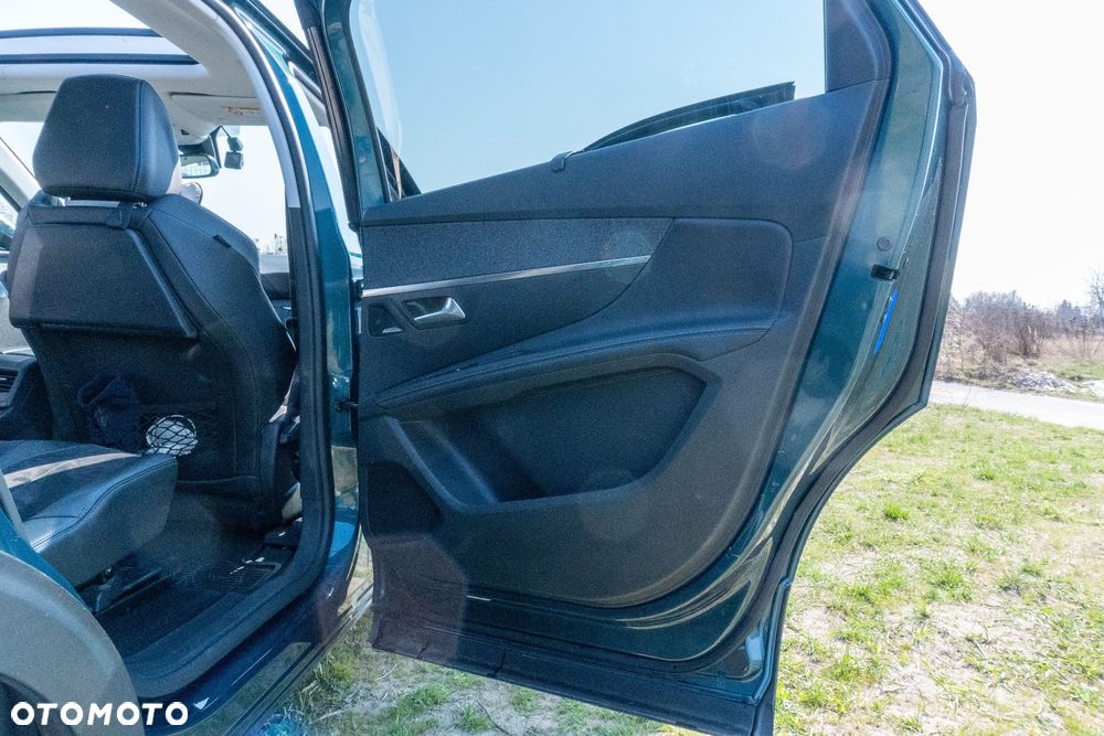 Peugeot 5008 2.0 BlueHDi Road Trip S&S EAT8 - 22
