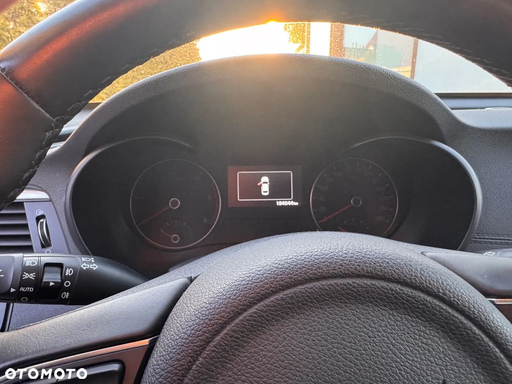 Kia Optima 1.7 CRDI L - 12