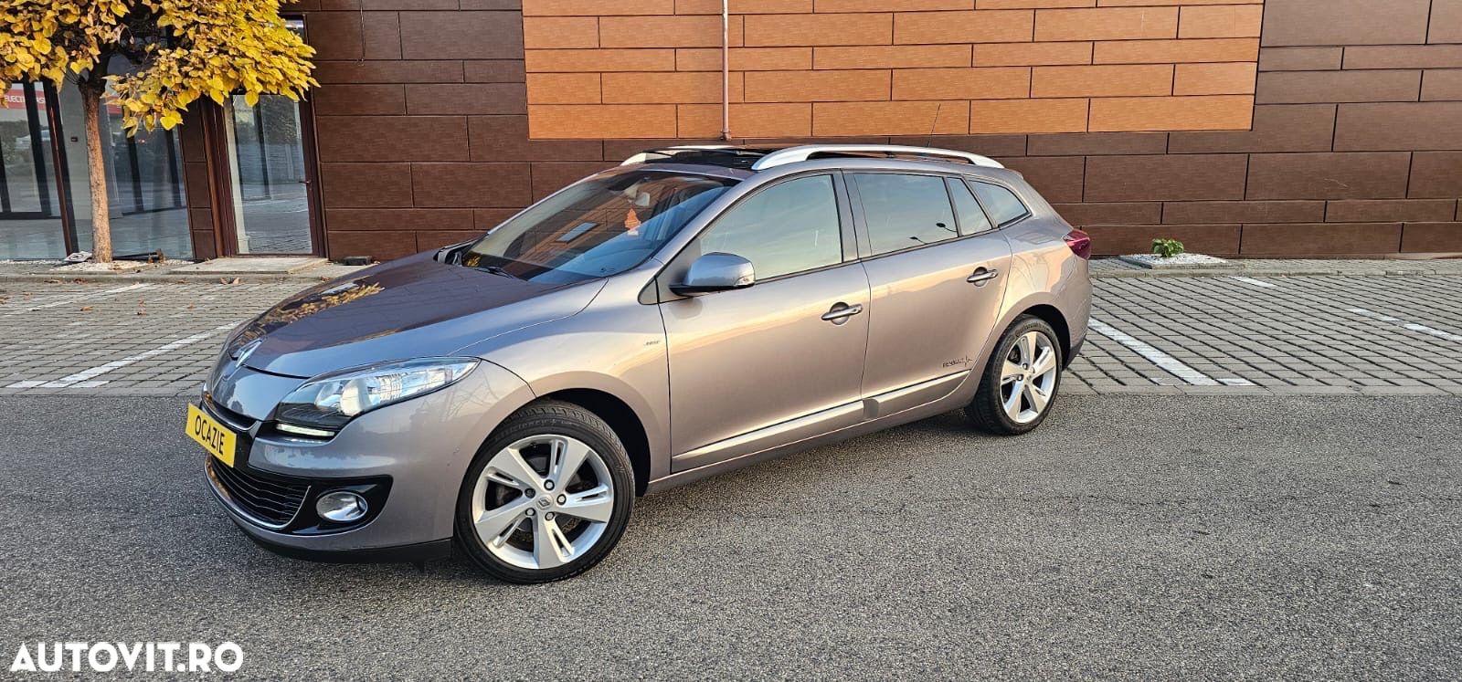 Renault Megane 1.5 dCi Dynamique Aut. - 1