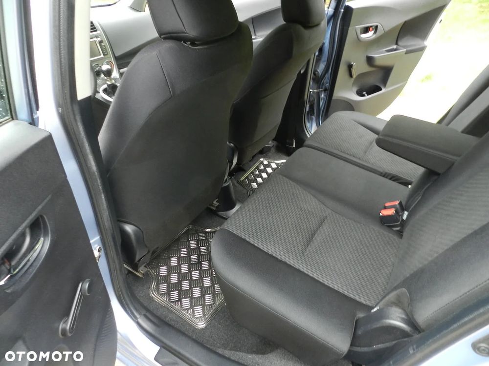 Toyota Verso S - 18