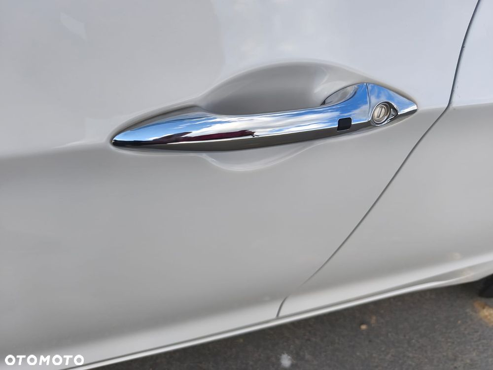 Hyundai i30 blue Kombi 1.6 GDi Passion - 9