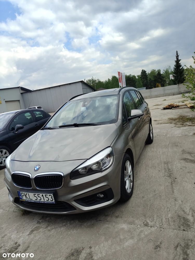 BMW Seria 2 218d - 3