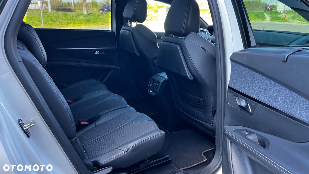 Peugeot 5008 1.6 PureTech GT Line S&S EAT8 - 36
