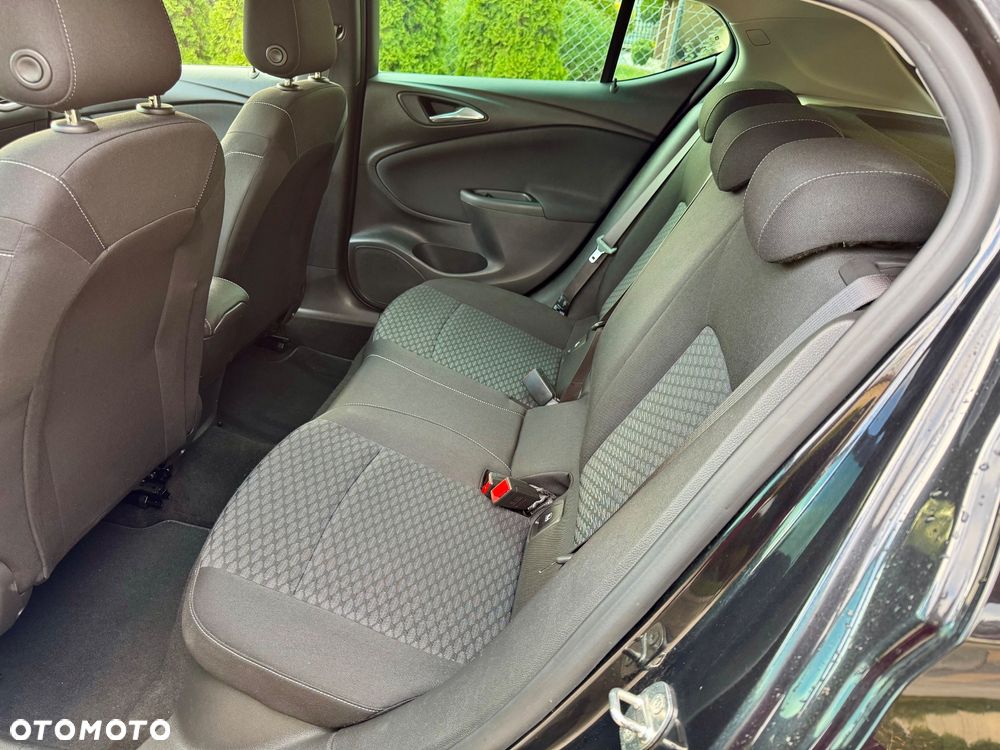 Opel Astra 1.4 Turbo Business - 12