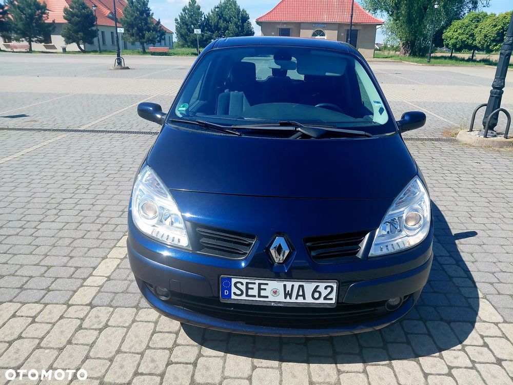 Renault Scenic 1.6 16V Confort Expression - 8