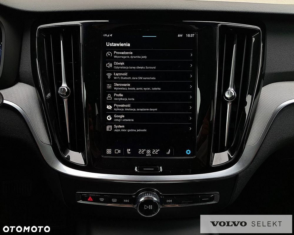 Volvo V60 Cross Country - 22