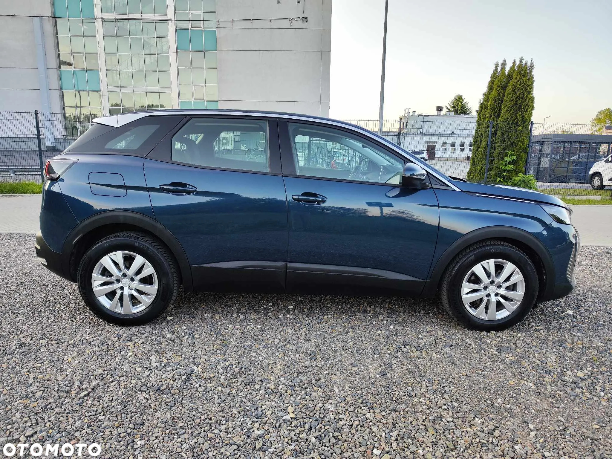 Peugeot 3008 1.5 BlueHDi Allure S&S EAT8 - 3
