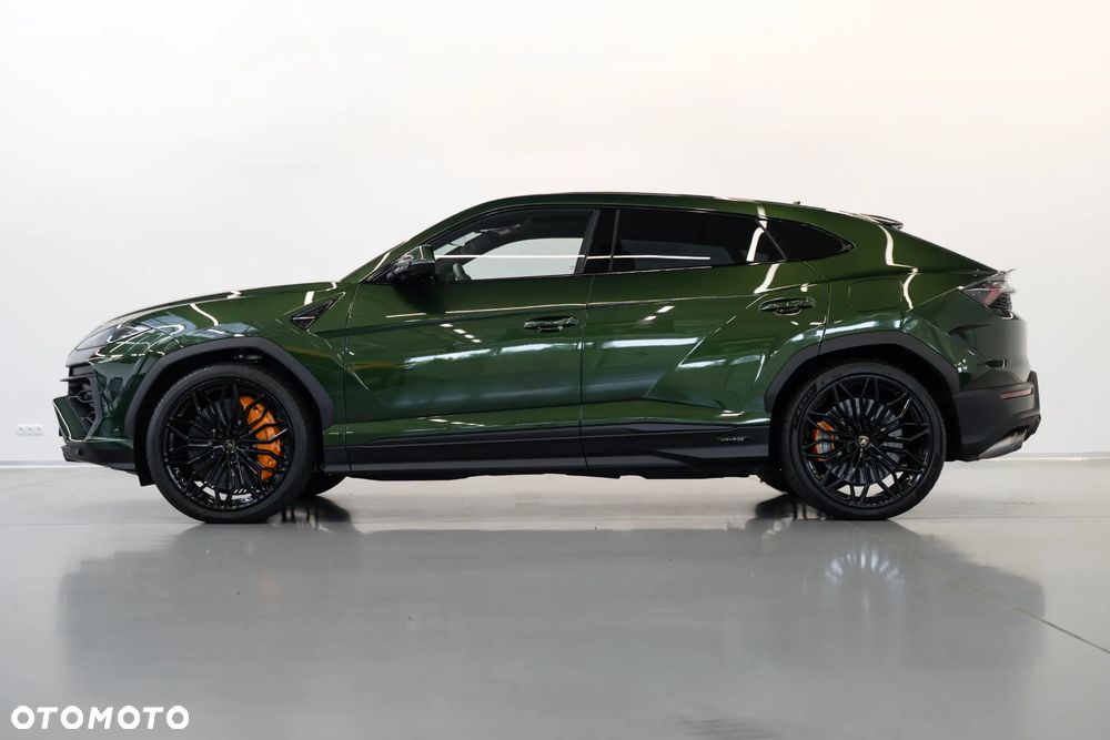 Lamborghini Urus - 4