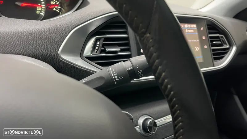 Peugeot 308 SW PureTech 130 Allure Pack - 19
