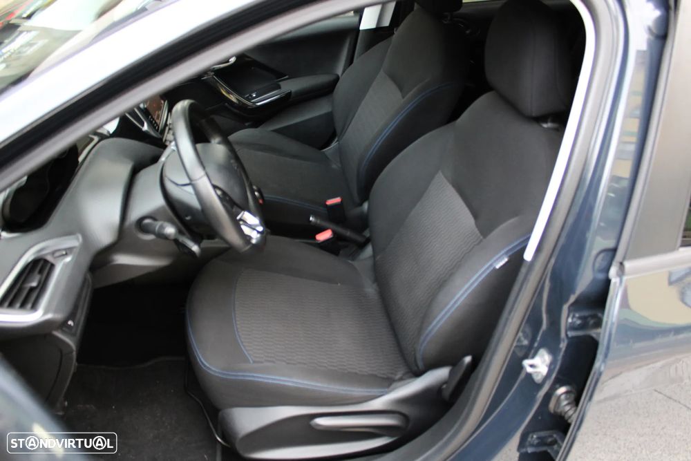 Peugeot 208 1.2 PureTech Style - 24