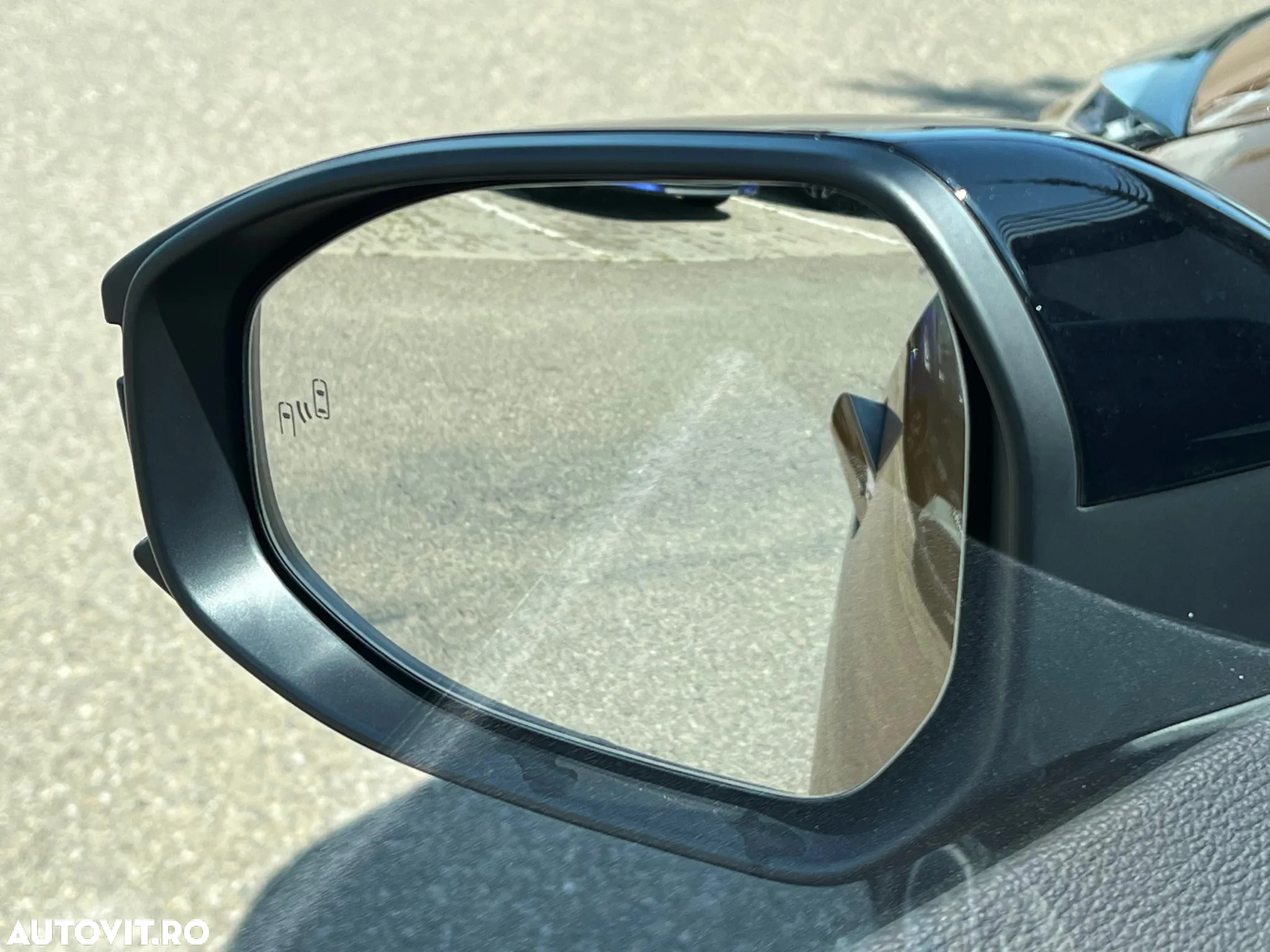 Toyota C-HR 2.0 PHEV 223 CP 4x2 CVT Premiere Edition - 24