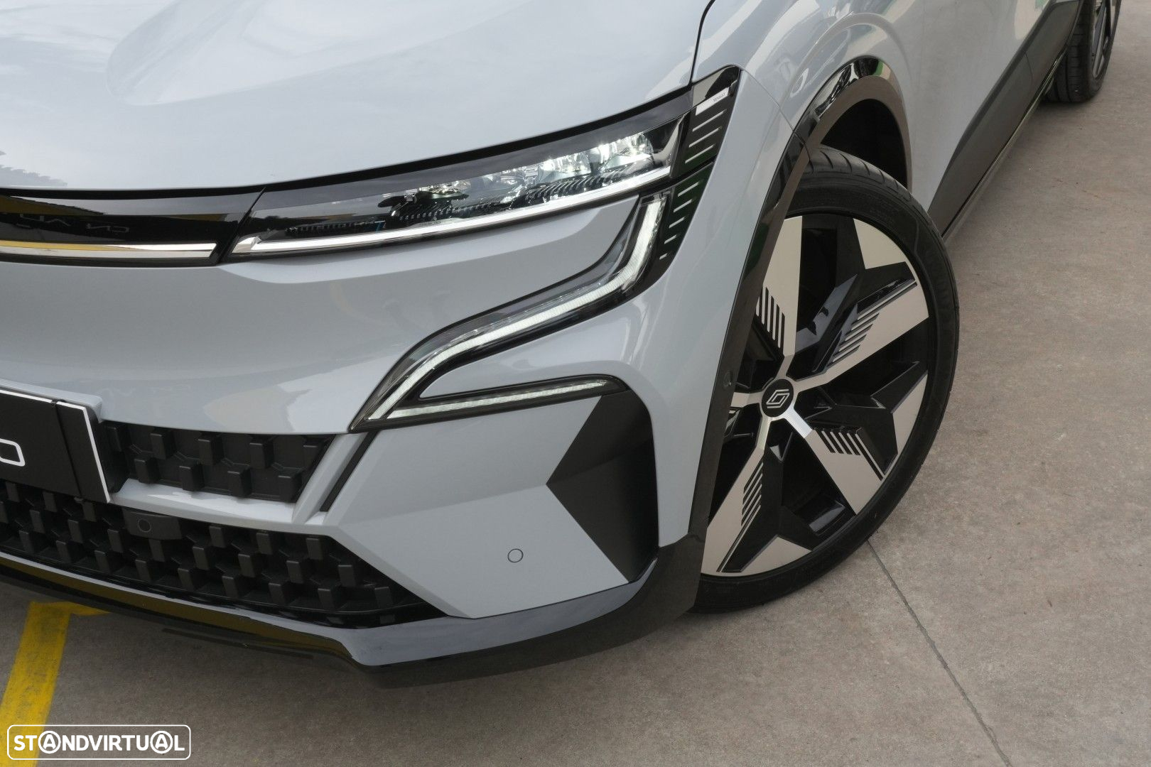 Renault Mégane E-Tech - 11