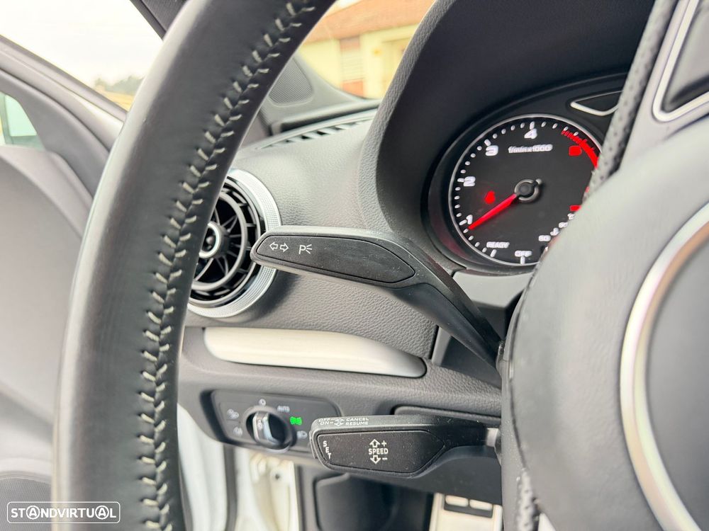 Audi A3 Sportback 1.6 TDI S-line S tronic - 24