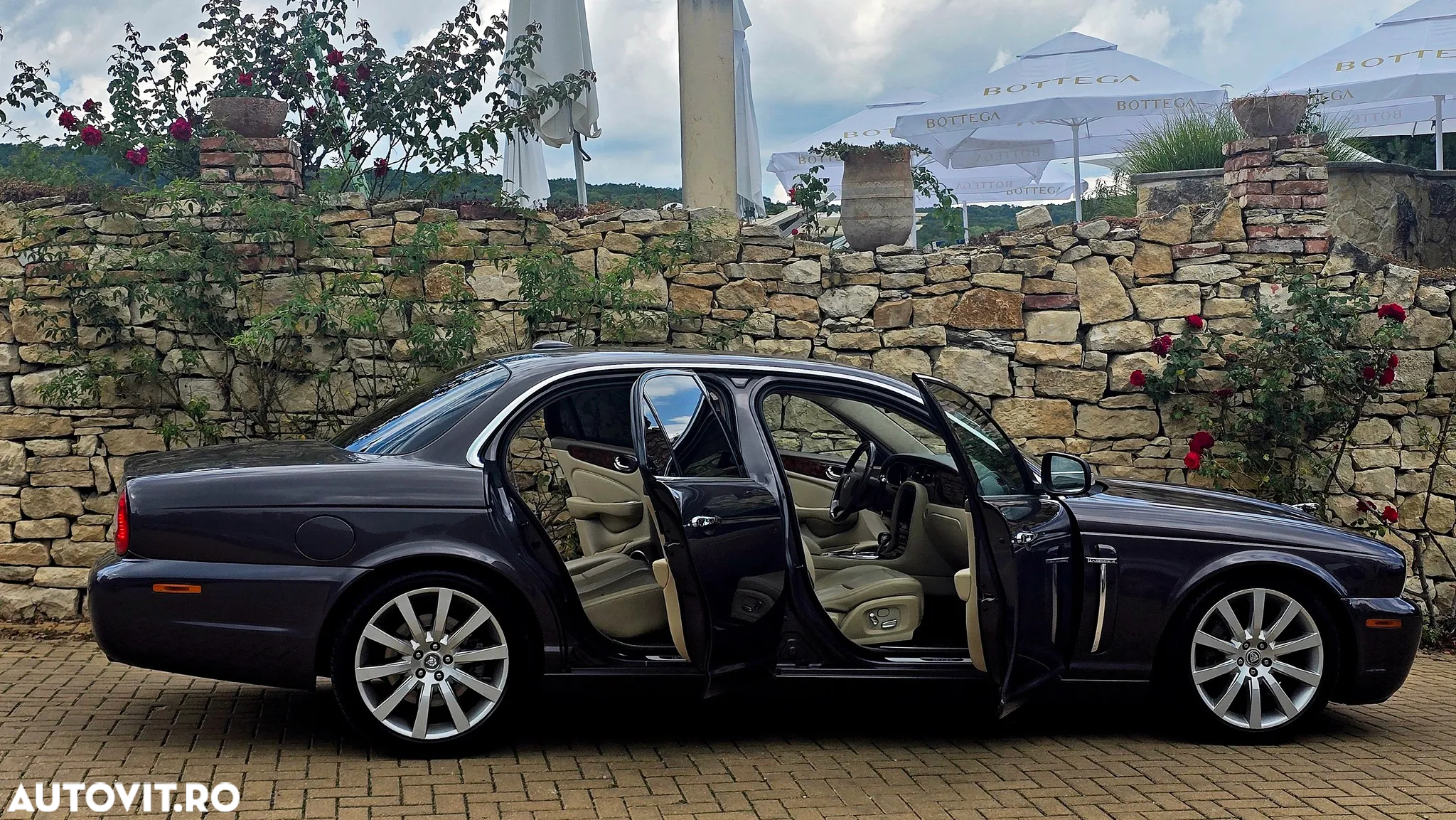 Jaguar XJ XJ6 2.7 Twin Turbo Diesel Executive Last Edition - 12