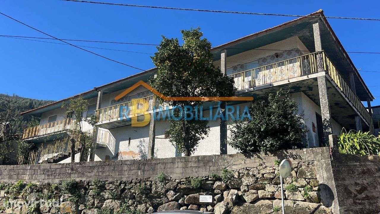 Conjunto de 2 casas geminadas em Mansores - Arouca - Grande imagem: 4/18