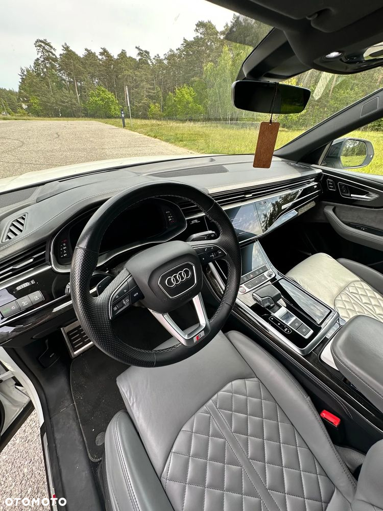 Audi SQ8 TFSI Quattro Tiptronic - 9