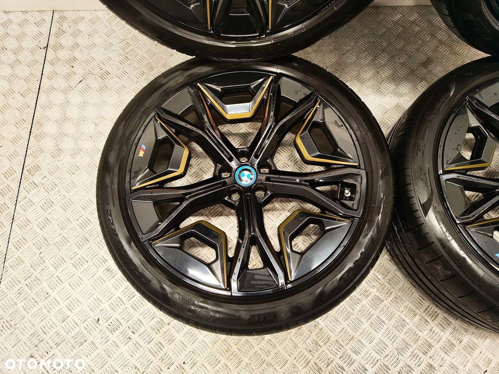 BMW iX i20 KOŁA FELGI 22 CALE OPONY LETNIE PIRELLI 275/40R22 M-PAKIET - 4