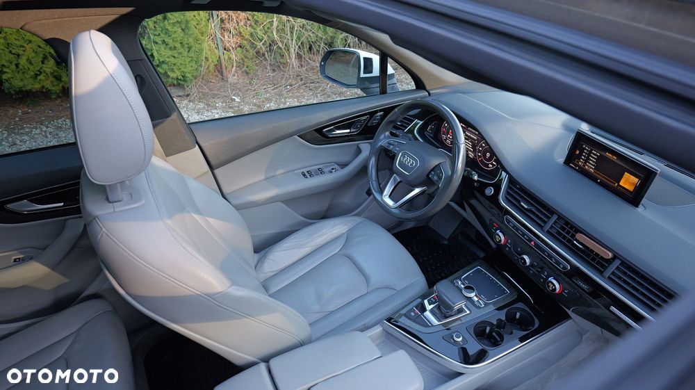 Audi Q7 - 13