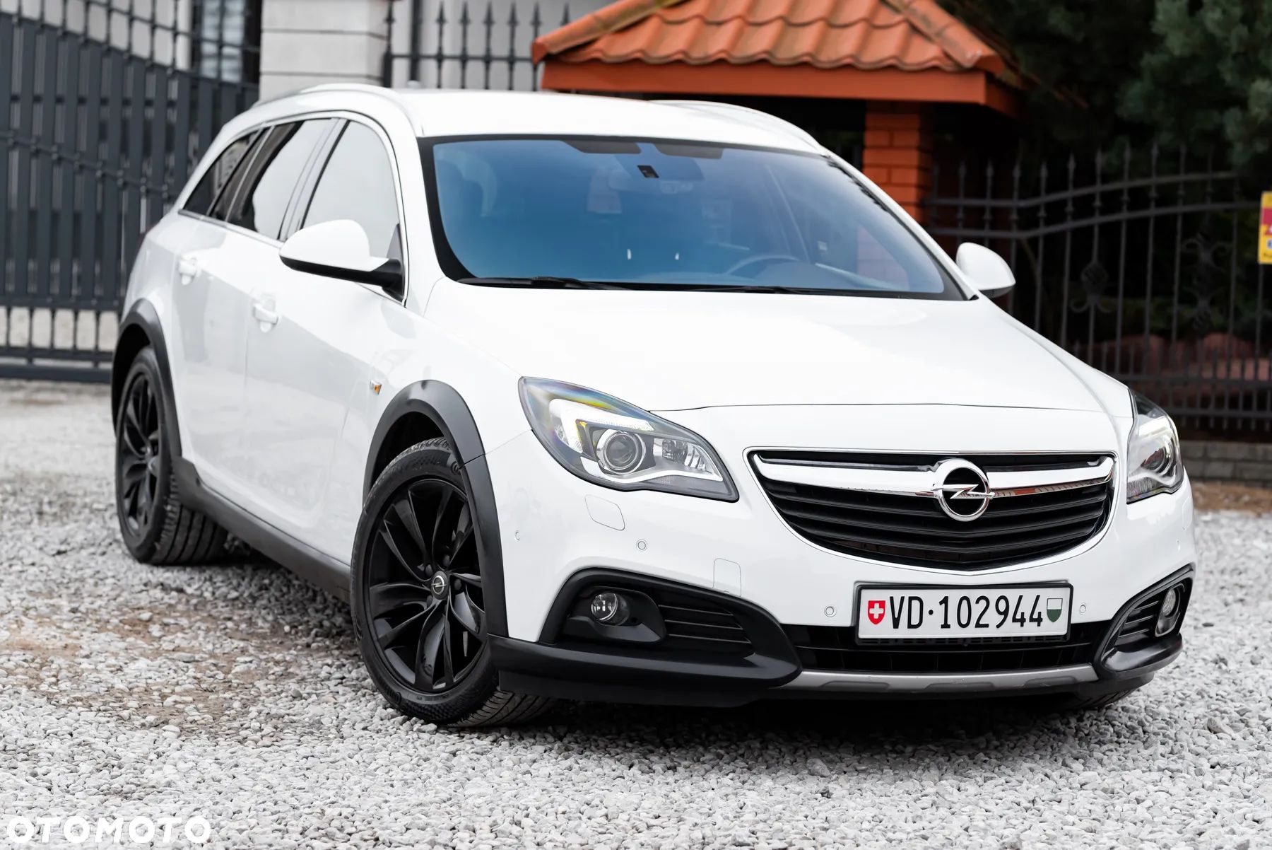 Opel Insignia 2.0 ECOTEC DI Turbo 4x4 Country Tourer Au - 1