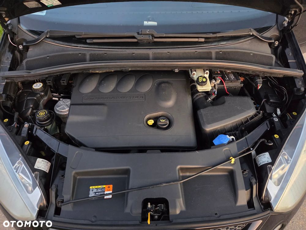 Ford S-Max - 14