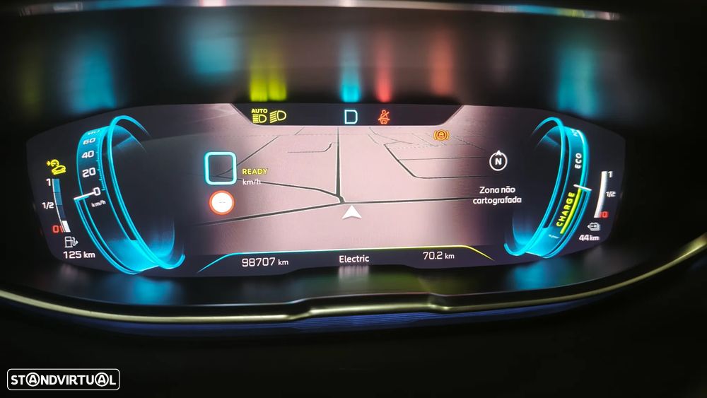 Peugeot 3008 1.6 Hybrid4 GT Line e-EAT8 - 37