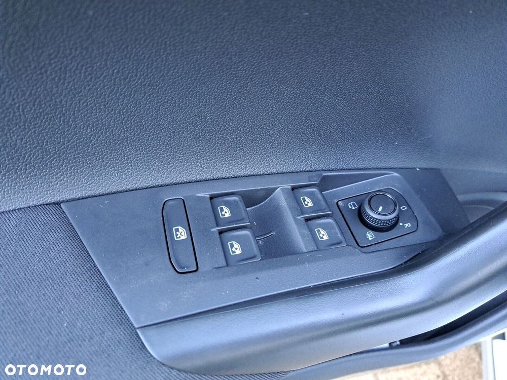 Volkswagen Taigo - 23