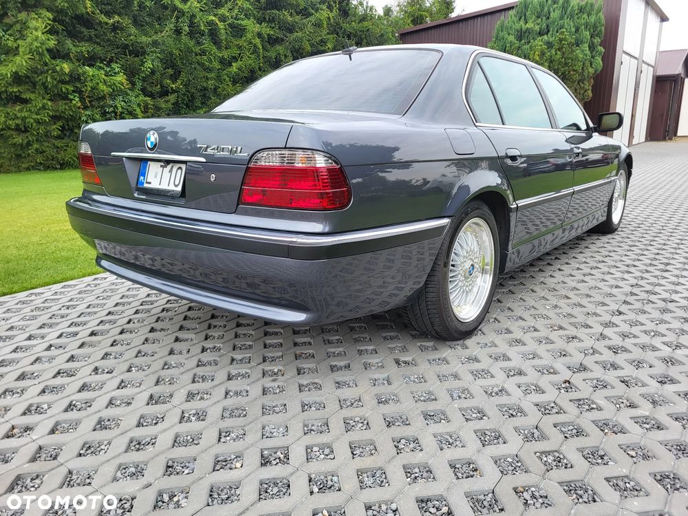 BMW Seria 7 740iL - 5
