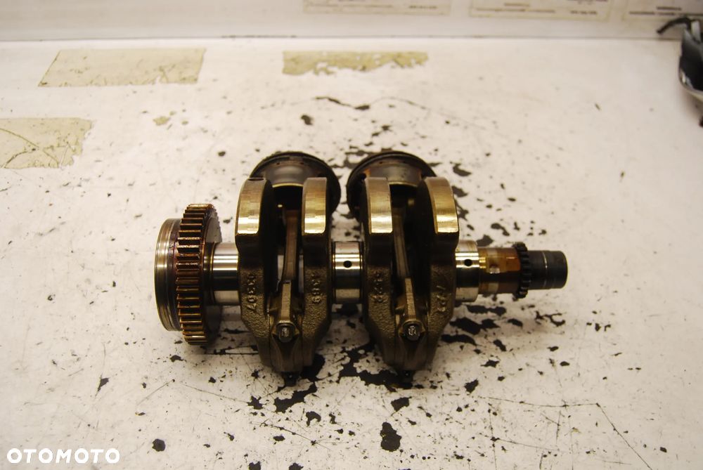 WAŁ KORBOWY TŁOKI 55224389 FIAT 500 0.9 TWINAIR - 1