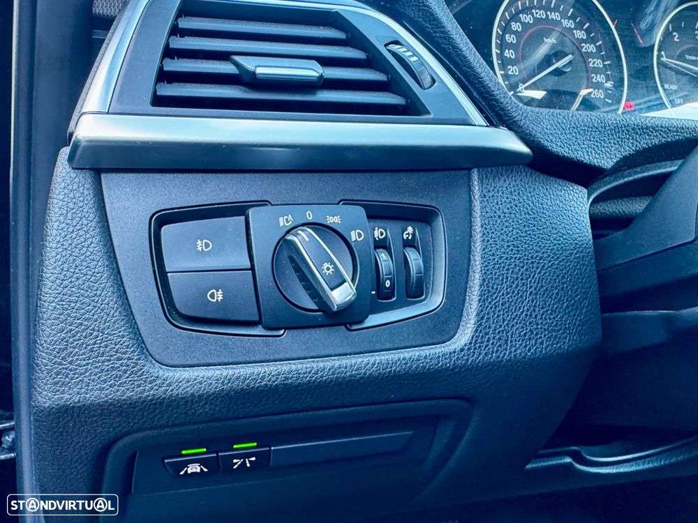 BMW 318 d Line Sport Auto - 15