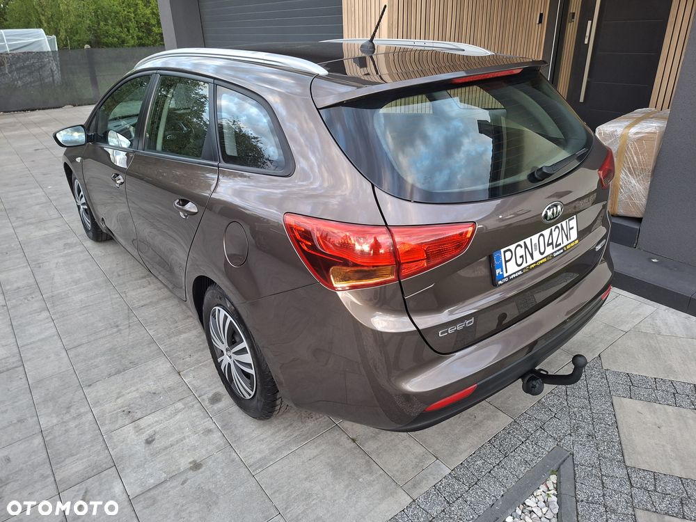 Kia Ceed - 5